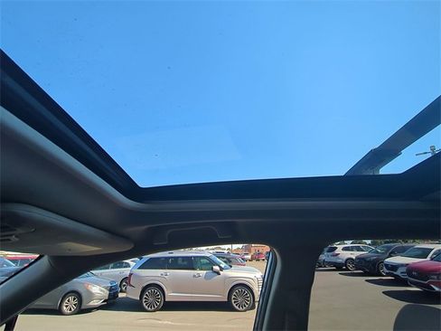 Used 2019 Subaru Forester Premium w/ All-Weather Package image 27