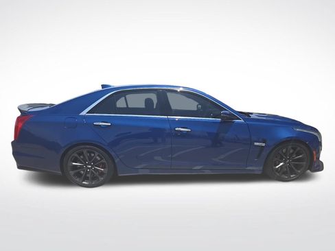 Used 2019 Cadillac CTS V w/ Carbon Fiber Package RWD image 4