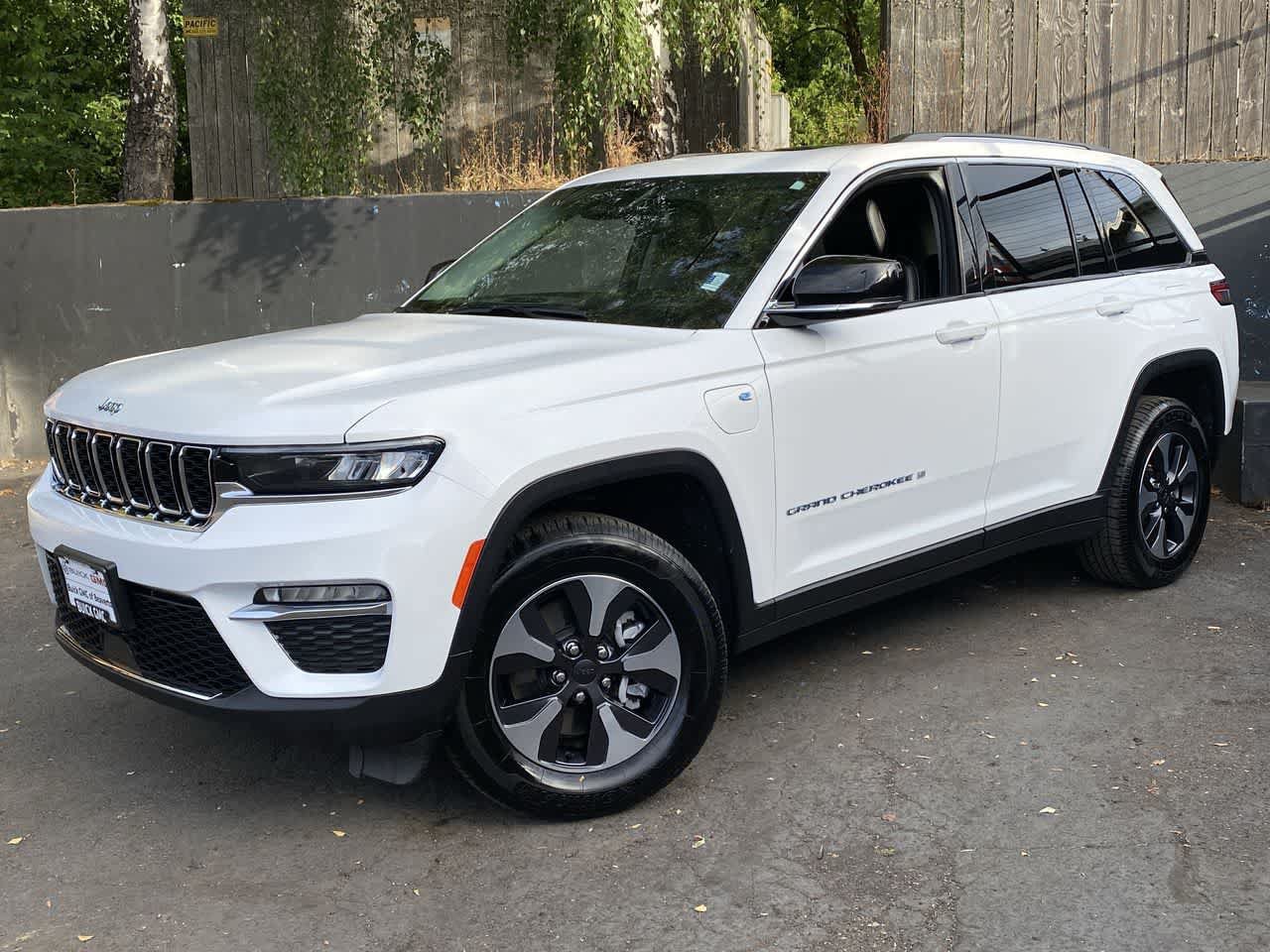 Used 2024 Jeep Grand Cherokee Limited 4xe AWD/4WD image 1