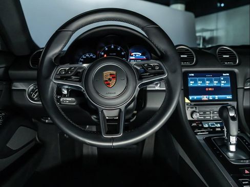 Used 2023 Porsche 718 Cayman RWD image 17