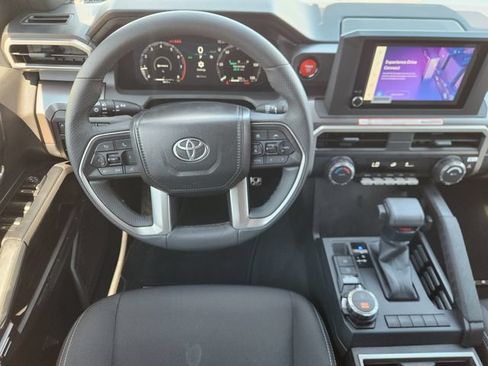 Certified 2025 Toyota Tacoma TRD Sport AWD/4WD image 26