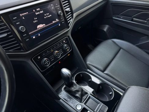 Used 2020 Volkswagen Atlas Cross Sport SEL FWD image 30