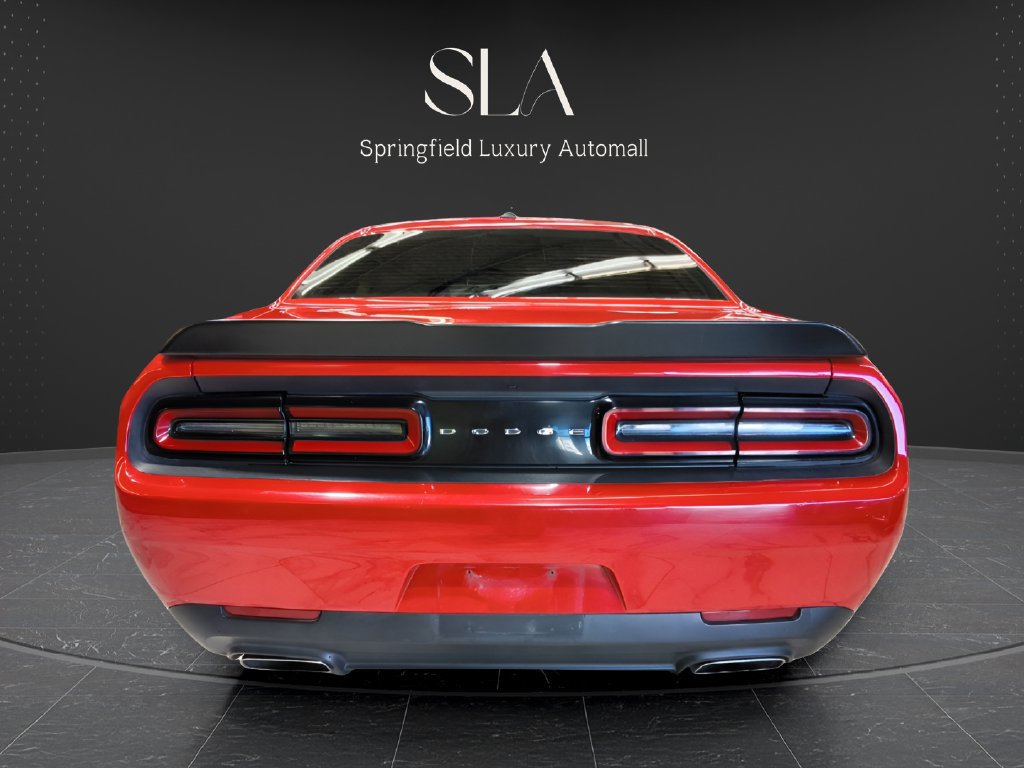 Used 2017 Dodge Challenger R/T RWD image 7