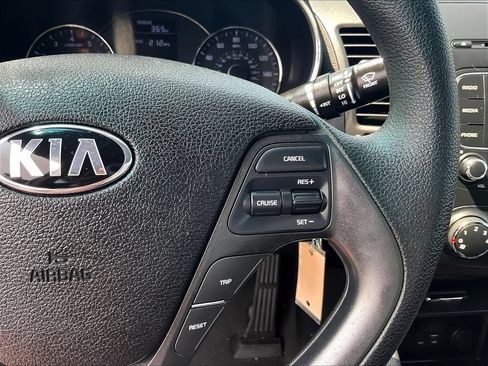Used 2016 Kia Forte LX w/ LX Popular Package FWD image 11
