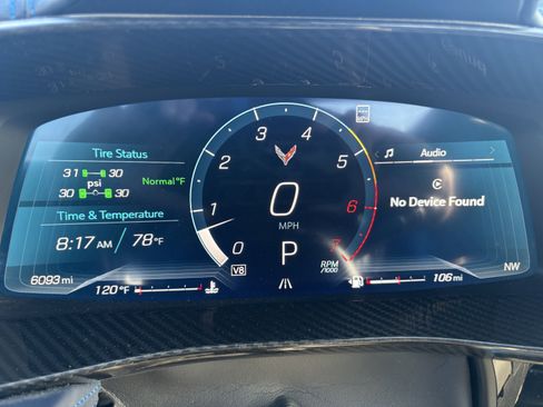 Used 2023 Chevrolet Corvette Stingray Premium Conv w/ Z51 Performance Package RWD image 11