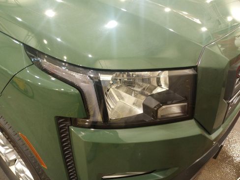 Used 2024 Nissan Frontier SV w/ SV Convenience Package image 24