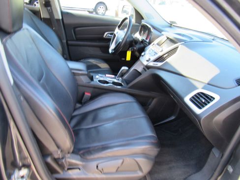 Used 2013 GMC Terrain SLT AWD/4WD image 29