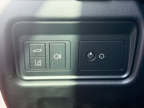 Used 2021 Jaguar F-TYPE Coupe image 31