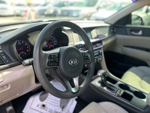 Used 2018 Kia Optima LX FWD image 13