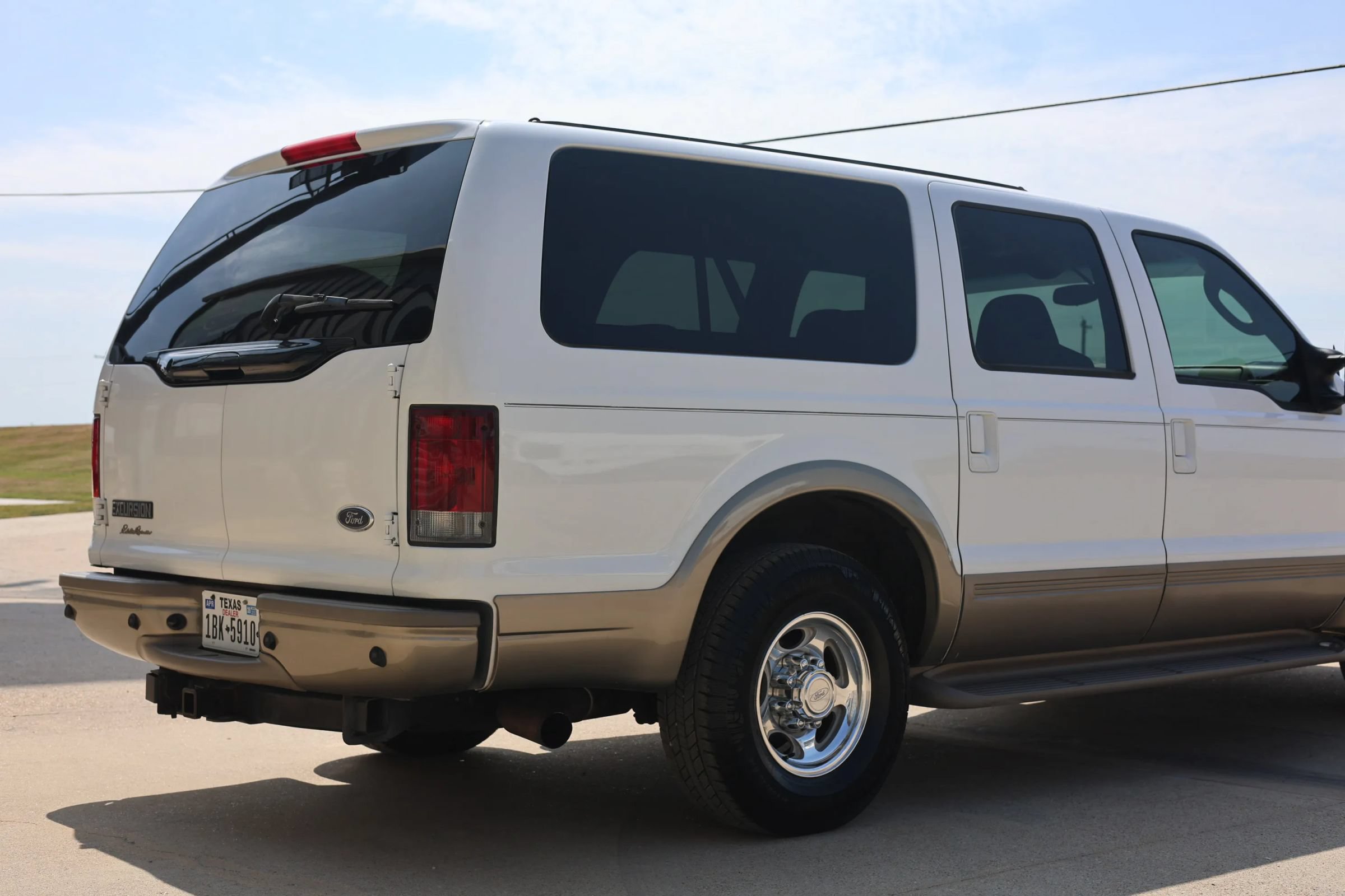 Used 2003 Ford Excursion Eddie Bauer RWD image 4