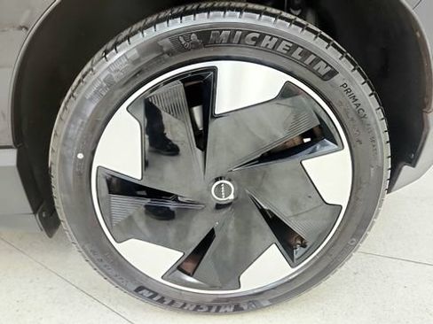 Used 2025 Volvo EX30 Plus w/ Protection Package Premier AWD/4WD image 74
