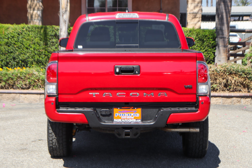 Used 2021 Toyota Tacoma TRD Off-Road w/ Technology Package AWD/4WD image 7