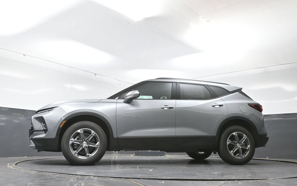 New 2026 Chevrolet Blazer LT w/ Convenience Package AWD/4WD image 41