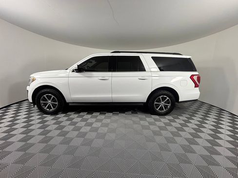 Used 2019 Ford Expedition Max XLT w/ Equipment Group 201A AWD/4WD image 3