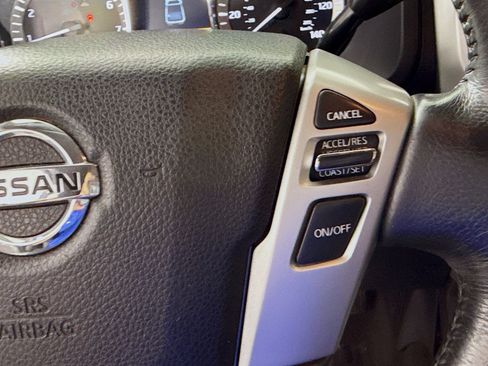 Used 2019 Nissan Titan SL w/ Chrome Package AWD/4WD image 15