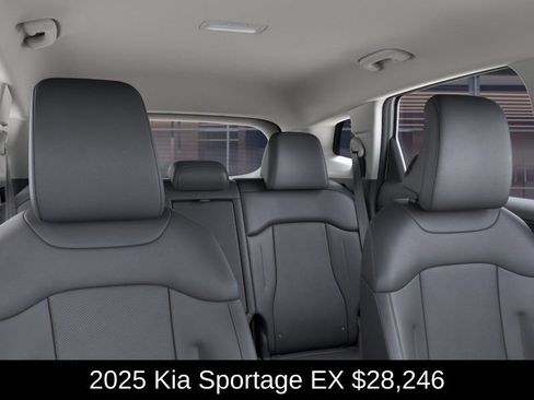 Used 2025 Kia Sportage EX image 27