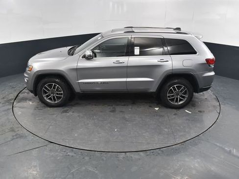 Used 2021 Jeep Grand Cherokee Limited image 38