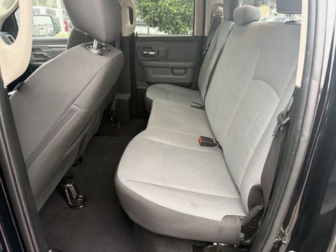 Used 2024 RAM 1500 Classic SLT AWD/4WD image 30