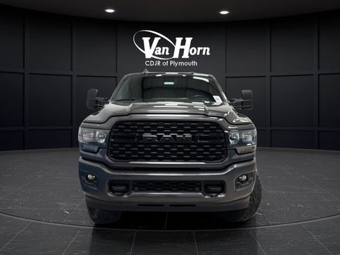 Used 2022 RAM 2500 Big Horn w/ Night Edition AWD/4WD image 2