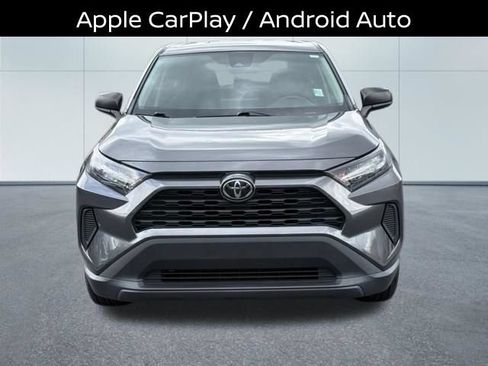 Used 2022 Toyota RAV4 LE AWD/4WD image 5