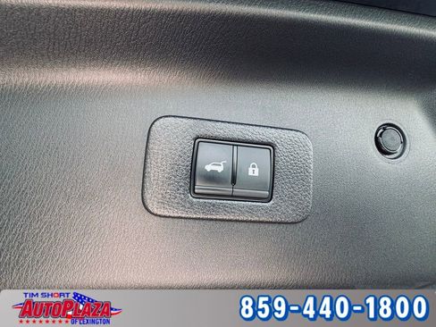 Used 2024 Nissan Armada Platinum w/ Captain's Chairs Package image 52