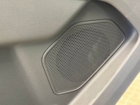New 2026 Ford Transit 250 148 Medium Roof RWD image 18