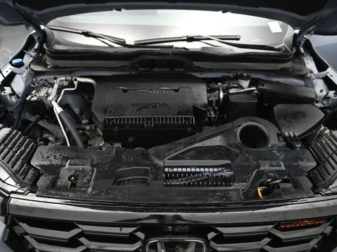 Used 2023 Honda Pilot TrailSport image 17