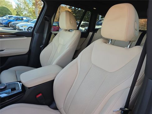 Certified 2023 BMW X3 xDrive30i w/ Premium Package image 16