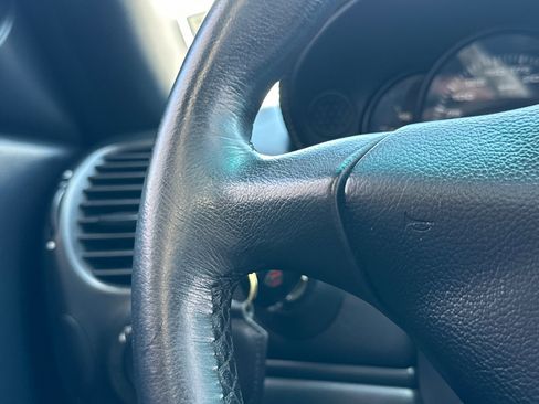 Used 2004 Porsche 911 Carrera RWD image 32