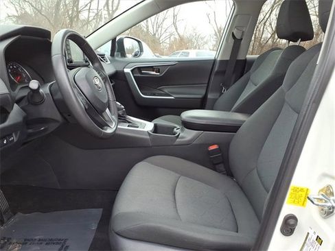 Certified 2022 Toyota RAV4 XLE image 13