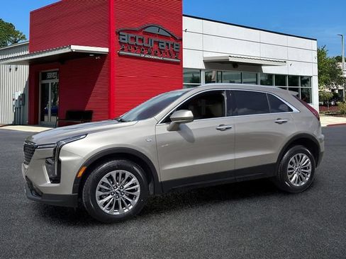 Used 2024 Cadillac XT4 Premium Luxury w/ Technology Package AWD/4WD image 1