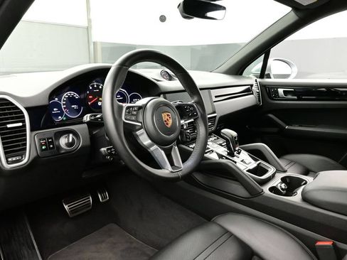 Certified 2020 Porsche Cayenne S AWD/4WD image 4