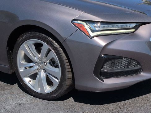 Used 2022 Acura TLX w/ Technology Package FWD image 9