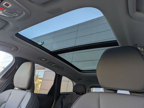 New 2026 Volvo XC60 B5 Plus w/ Climate Package image 14