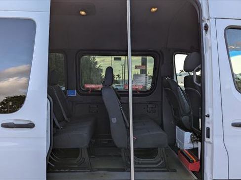 Used 2019 Mercedes-Benz Sprinter 2500 w/ Driver Convenience Package image 19