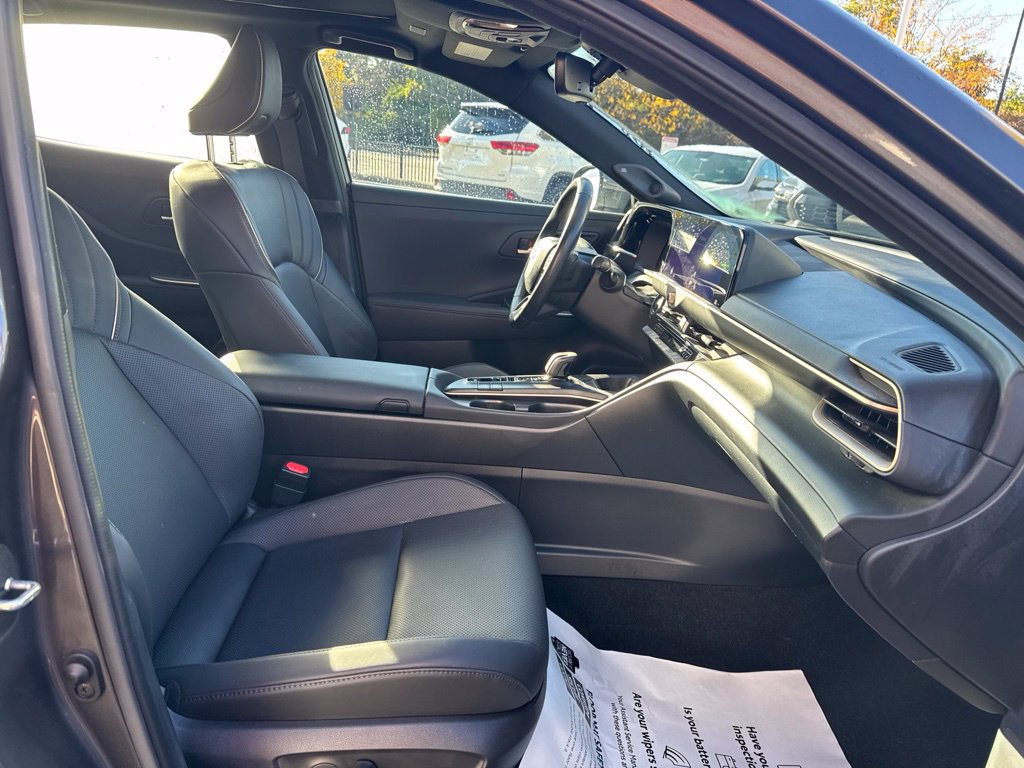Certified 2023 Toyota Crown AWD/4WD image 34