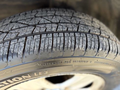 Used 2012 Toyota RAV4 4WD image 16