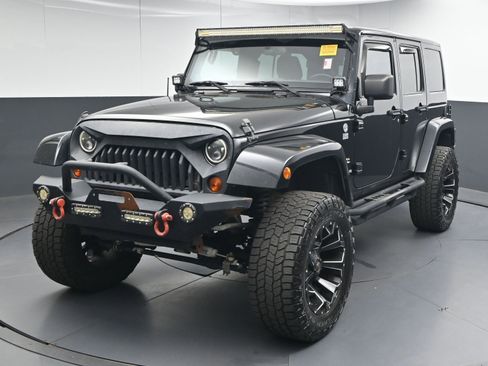 Used 2012 Jeep Wrangler Unlimited Sahara w/ Dual Top Group image 4