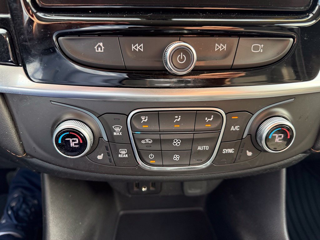 Used 2018 Chevrolet Traverse LT FWD image 15