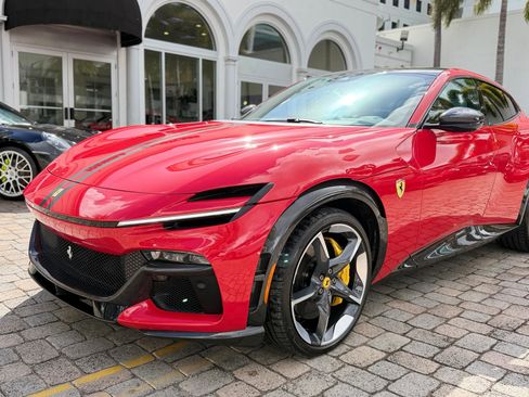 Used 2025 Ferrari Purosangue image 4