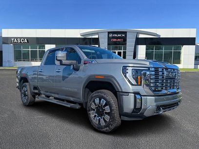 New 2026 GMC Sierra 2500 Denali w/ LPO, Black Badging Package