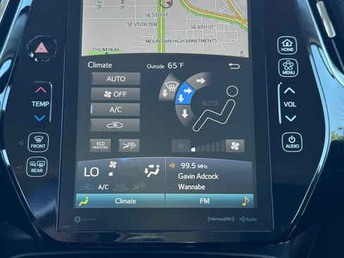 Used 2021 Toyota Prius Prime XLE FWD image 19