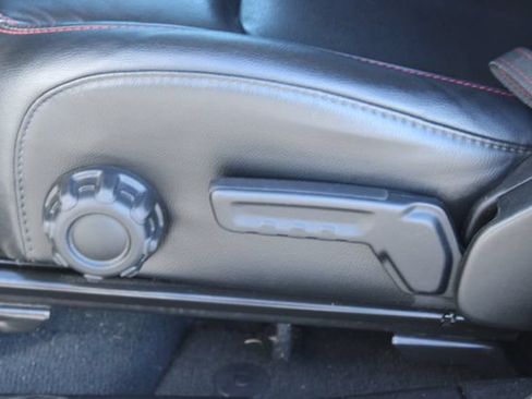 Used 2022 Jeep Wrangler Unlimited Rubicon w/ LED Lighting Group AWD/4WD image 43