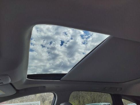 New 2025 Nissan Murano SL image 6