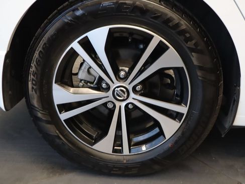 Used 2020 Nissan Sentra SV w/ Electronics Package FWD image 11