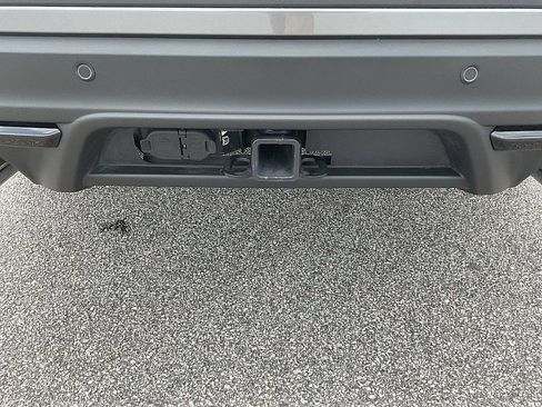 Used 2025 Ford Explorer ST image 28