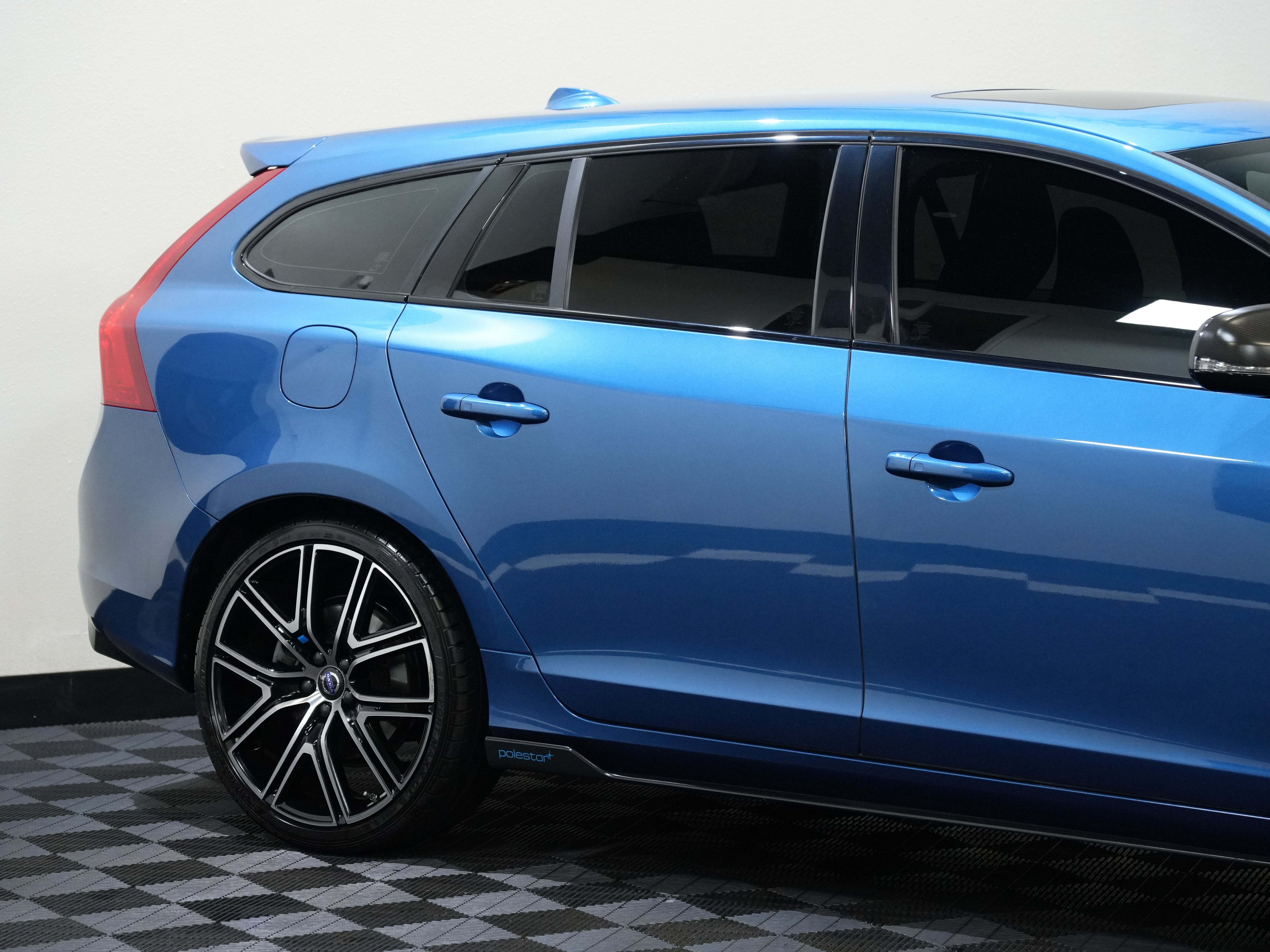 Used 2018 Volvo V60 T6 Polestar AWD/4WD image 14