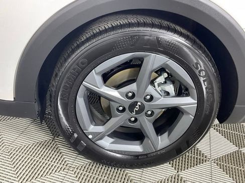 Used 2025 Kia K4 FWD image 9