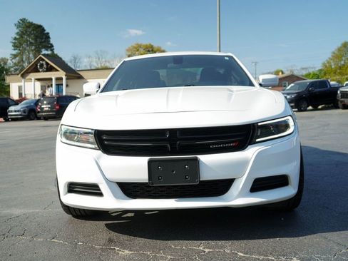Used 2022 Dodge Charger SXT w/ Leather Interior Group RWD image 9