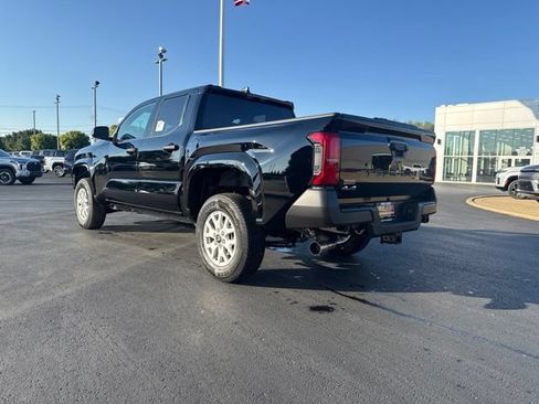 Certified 2026 Toyota Tacoma SR AWD/4WD image 5